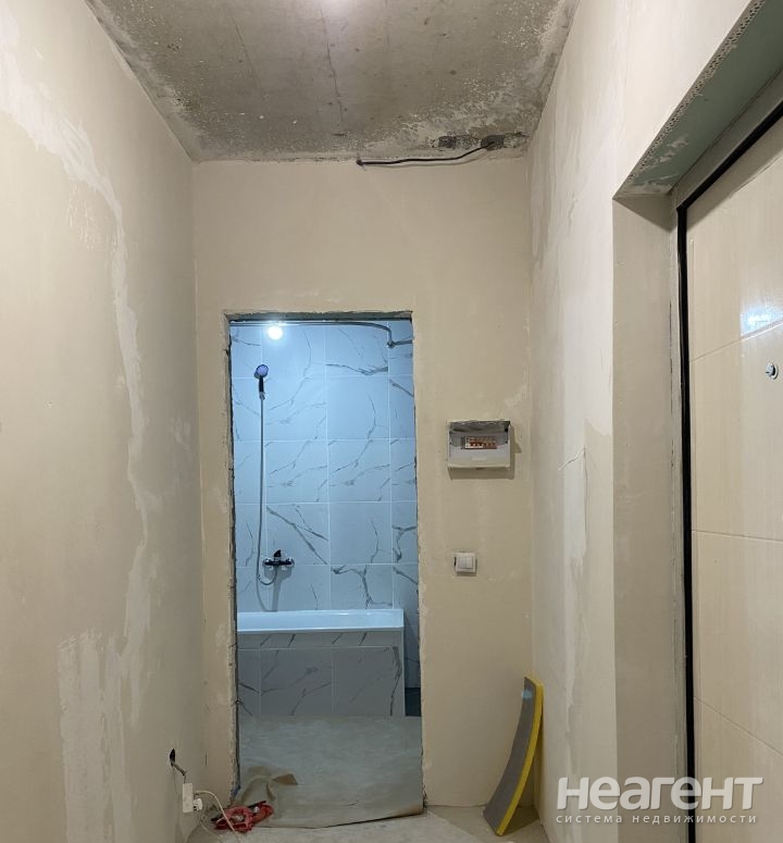 Продается 1-комнатная квартира, 38 м²