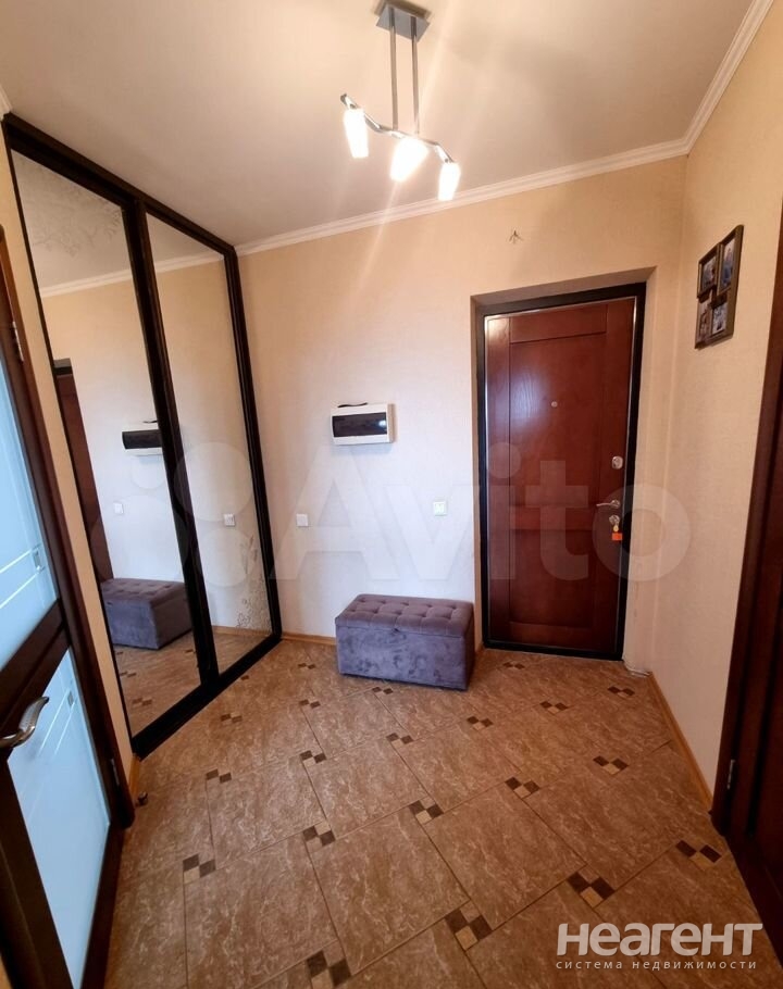 Продается 1-комнатная квартира, 49,5 м²