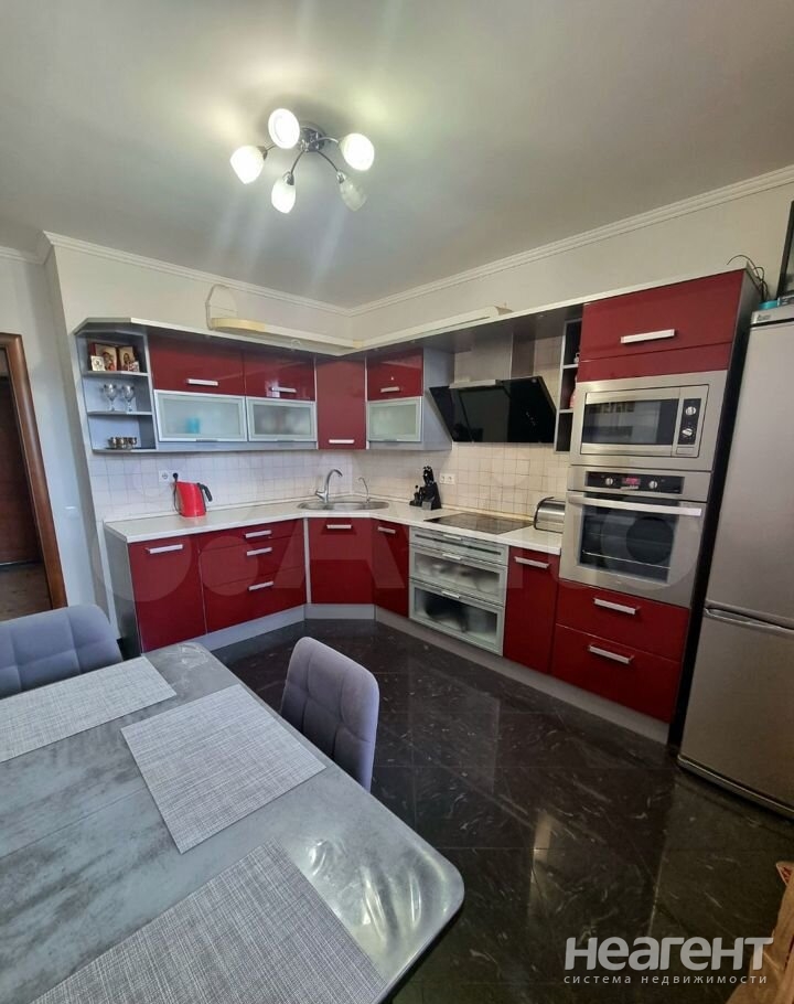 Продается 1-комнатная квартира, 49,5 м²