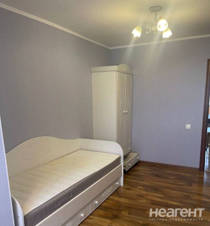 Сдается Многокомнатная квартира, 65 м²