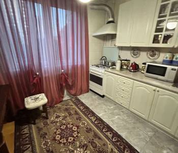 Продается Многокомнатная квартира, 98 м²