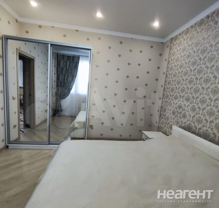 Продается 1-комнатная квартира, 32 м²