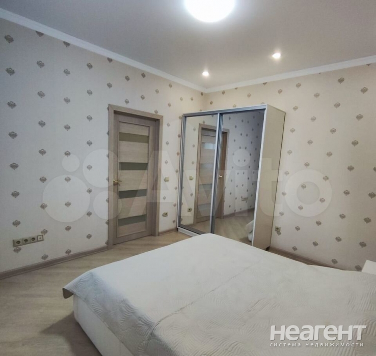 Продается 1-комнатная квартира, 32 м²