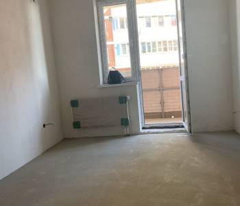 Продается 1-комнатная квартира, 42 м²