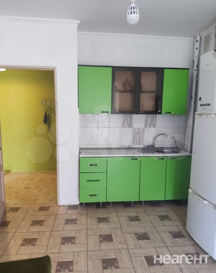 Продается 1-комнатная квартира, 38 м²