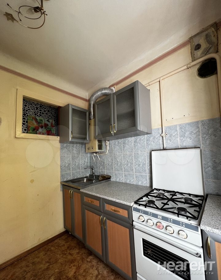 Продается 1-комнатная квартира, 32 м²