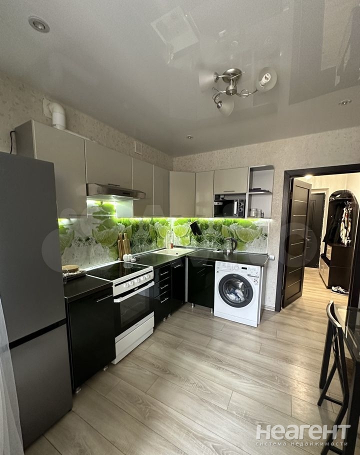 Продается 1-комнатная квартира, 44 м²