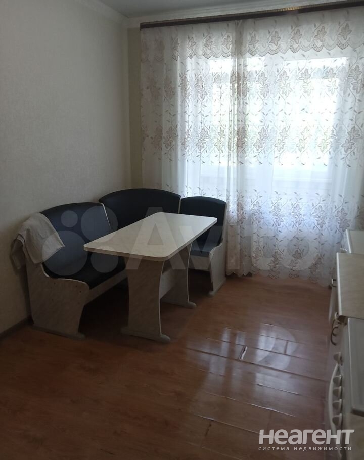 Сдается 1-комнатная квартира, 36 м²