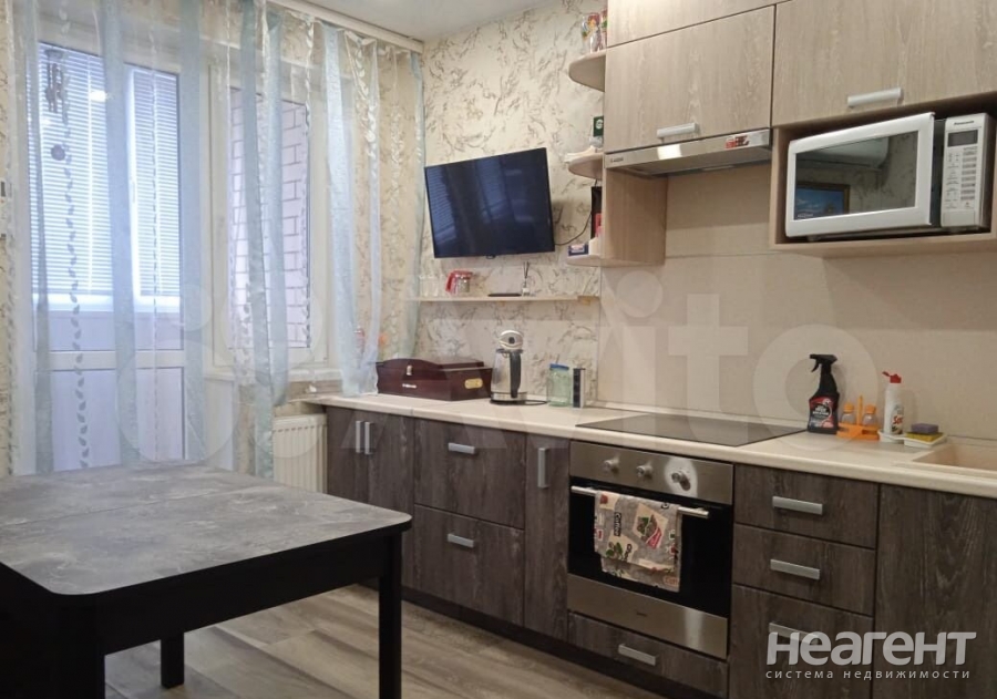 Продается 1-комнатная квартира, 40 м²