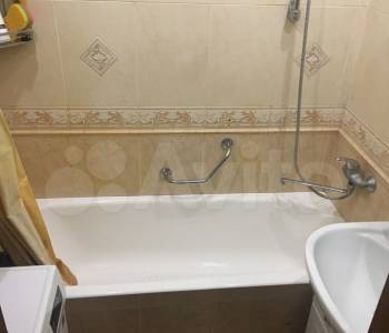 Продается Многокомнатная квартира, 75 м²