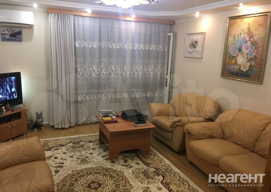 Продается Многокомнатная квартира, 75 м²