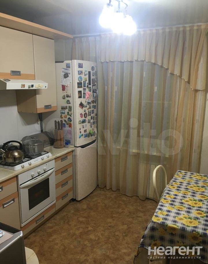 Продается Многокомнатная квартира, 75 м²