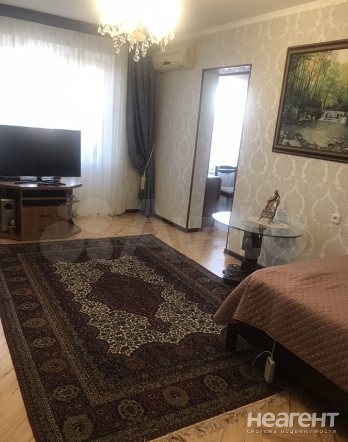 Продается Многокомнатная квартира, 78 м²