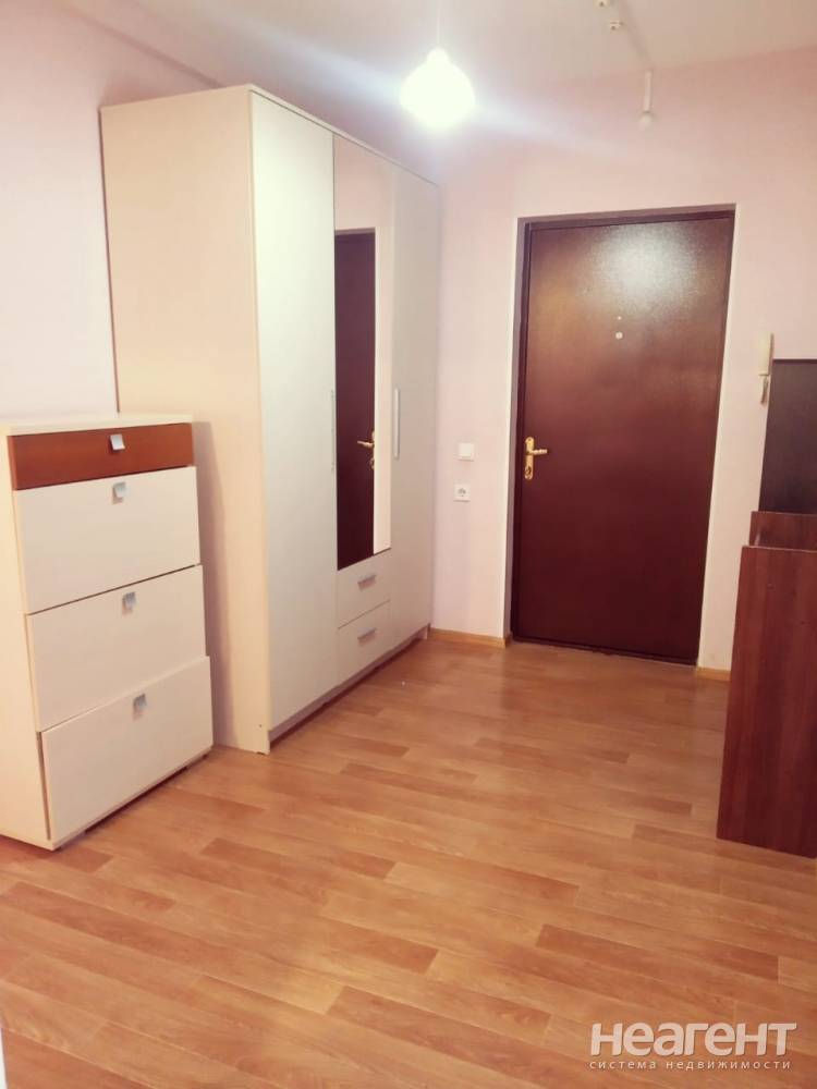 Сдается 2-х комнатная квартира, 66 м²