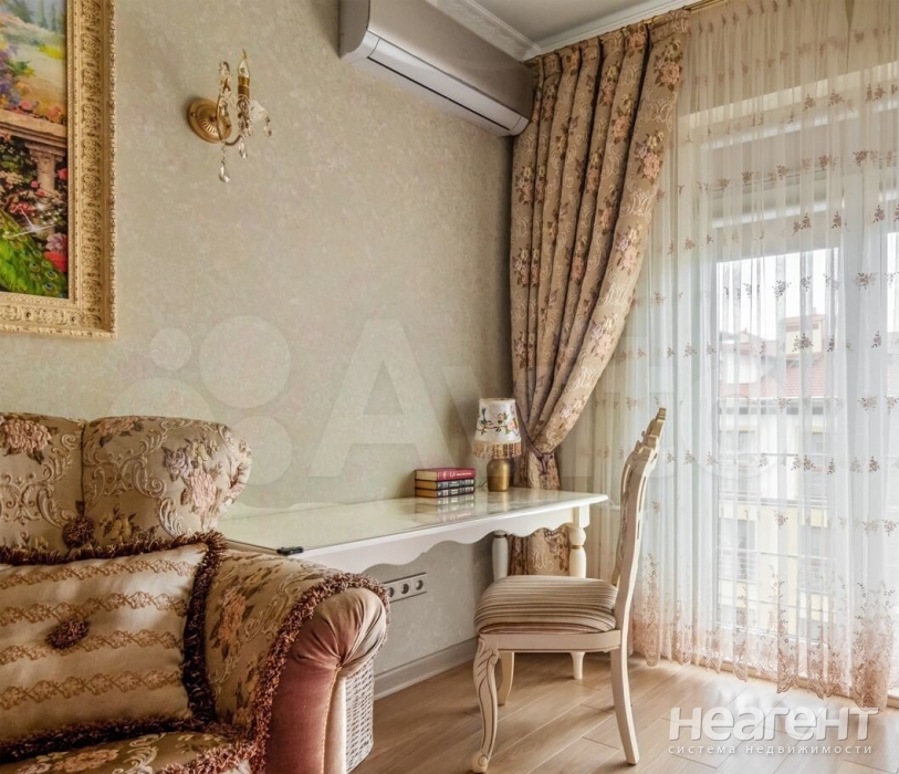 Продается 3-х комнатная квартира, 100 м²