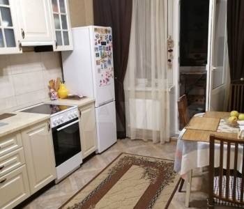 Продается 1-комнатная квартира, 42,2 м²