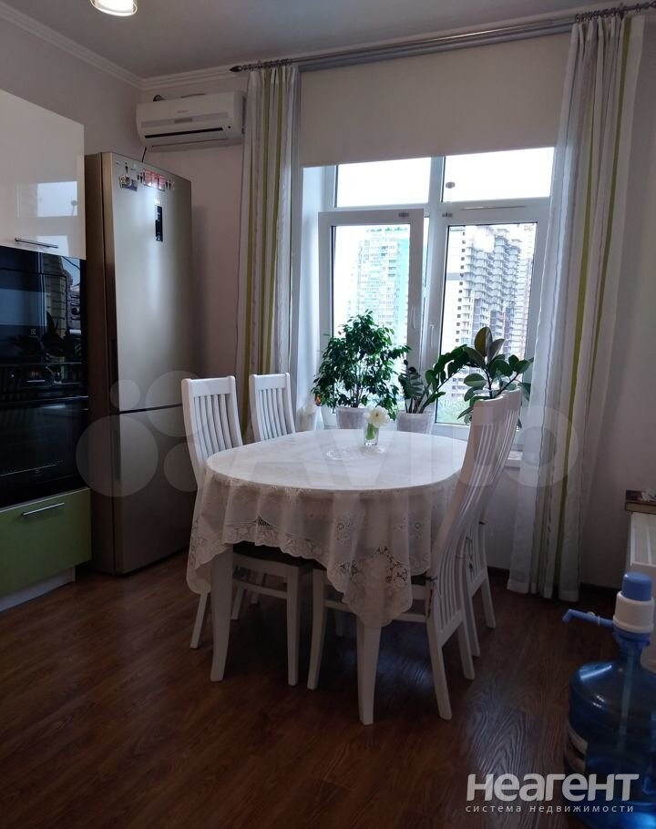 Продается 2-х комнатная квартира, 71 м²