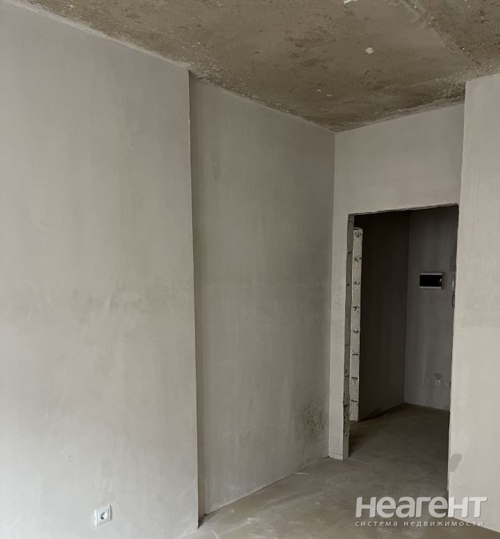 Продается 1-комнатная квартира, 41 м²