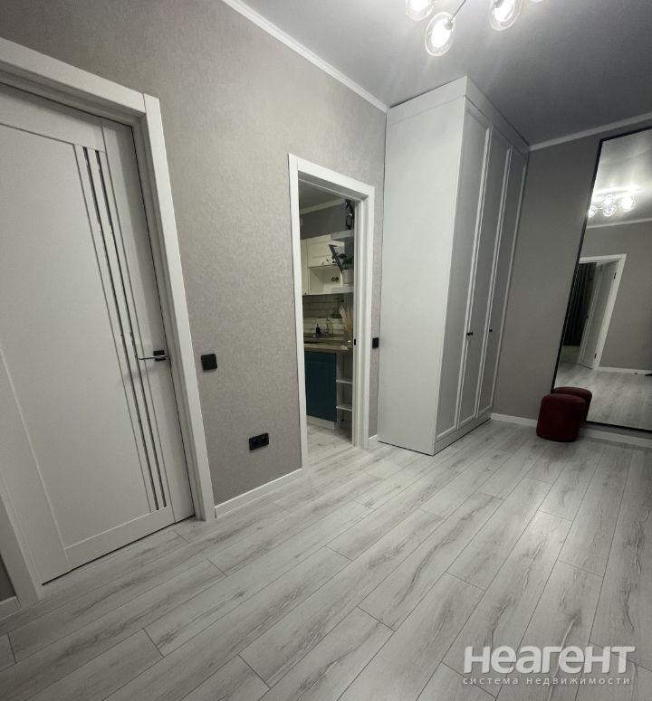 Сдается 2-х комнатная квартира, 64,4 м²