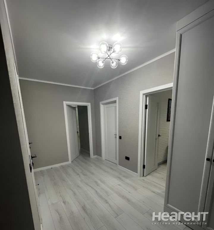 Сдается 2-х комнатная квартира, 64,4 м²