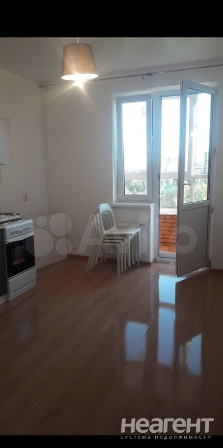 Продается 1-комнатная квартира, 39,4 м²