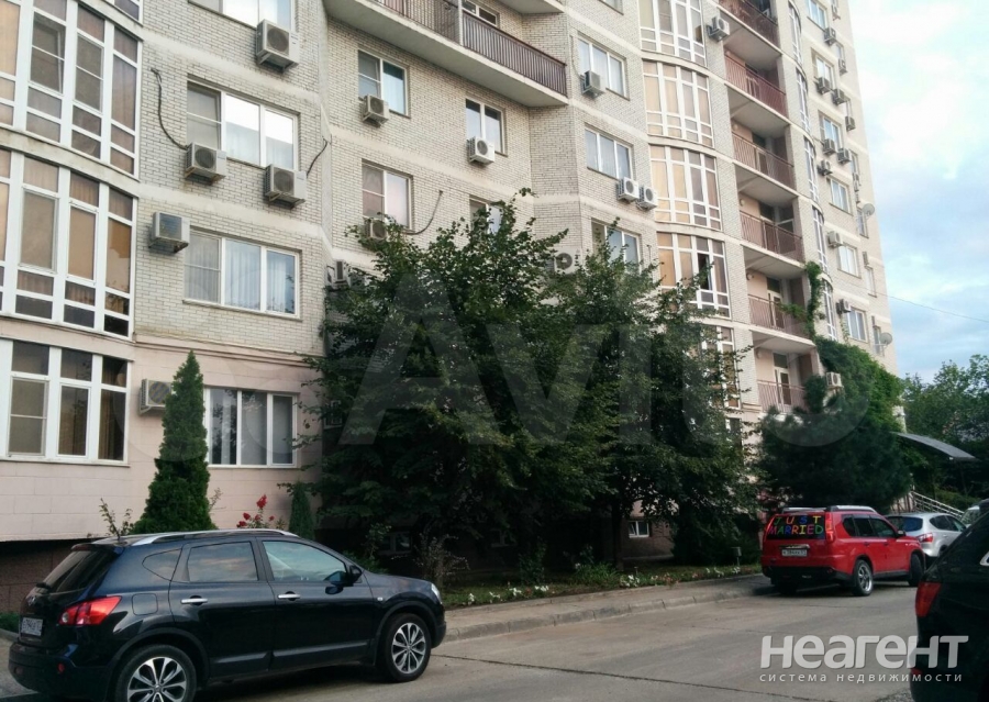 Сдается 2-х комнатная квартира, 90 м²