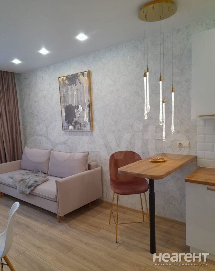 Продается 1-комнатная квартира, 46,5 м²