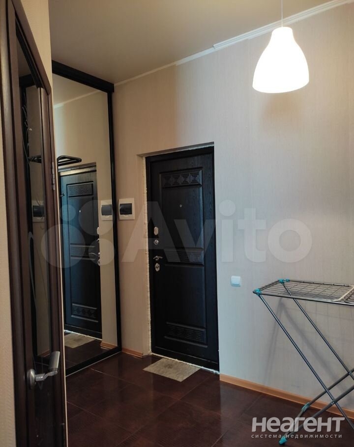 Продается 1-комнатная квартира, 41 м²