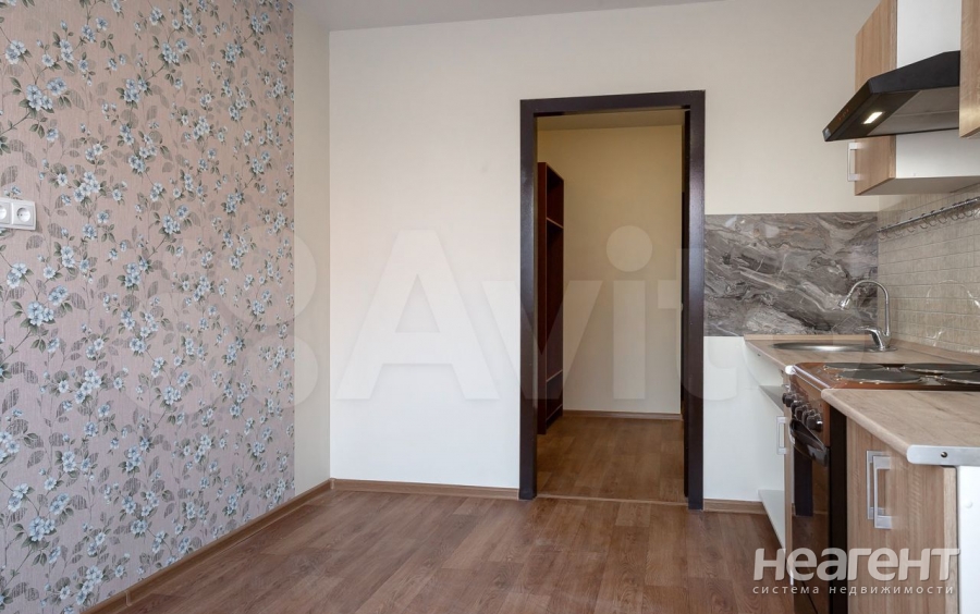 Сдается 1-комнатная квартира, 40 м²