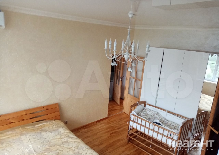 Продается 1-комнатная квартира, 40 м²