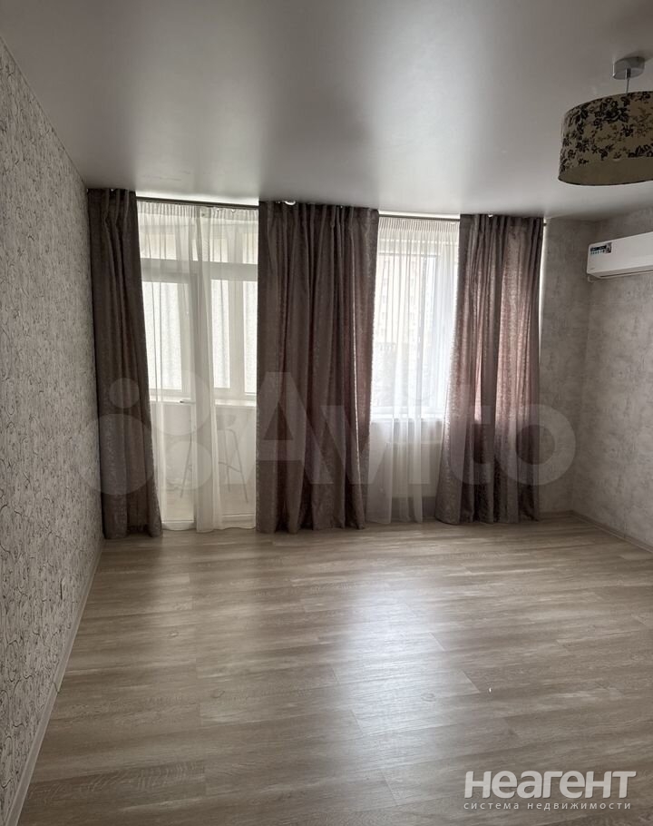 Сдается 2-х комнатная квартира, 93 м²