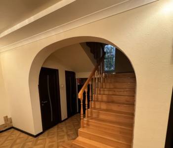 Продается Дом, 193 м²