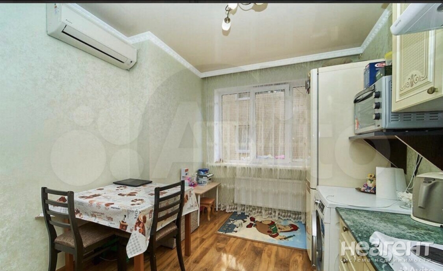 Продается 1-комнатная квартира, 28,7 м²