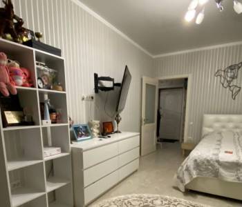 Продается 1-комнатная квартира, 41 м²