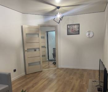 Продается 1-комнатная квартира, 40 м²