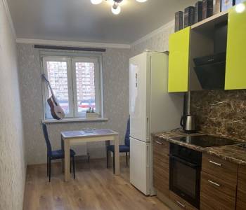 Продается 1-комнатная квартира, 40 м²