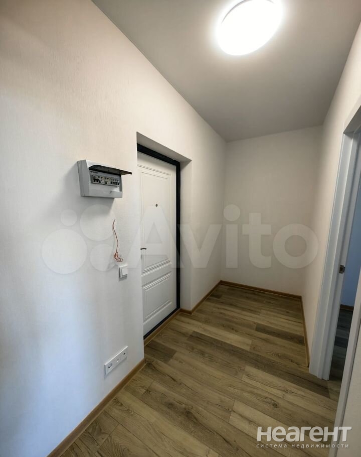 Продается 1-комнатная квартира, 35 м²