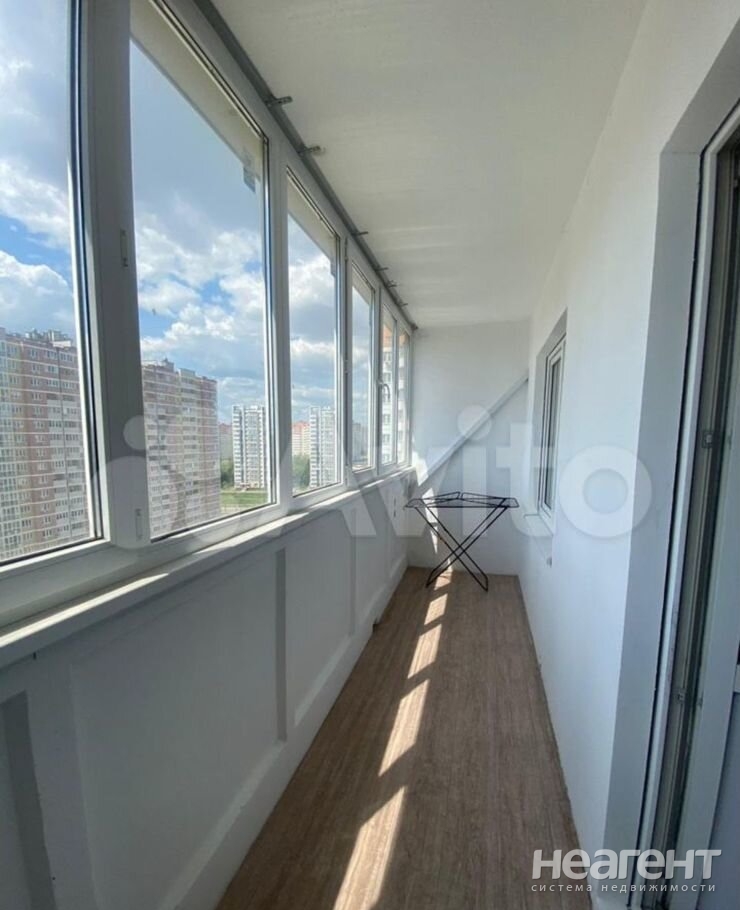 Продается 1-комнатная квартира, 36 м²