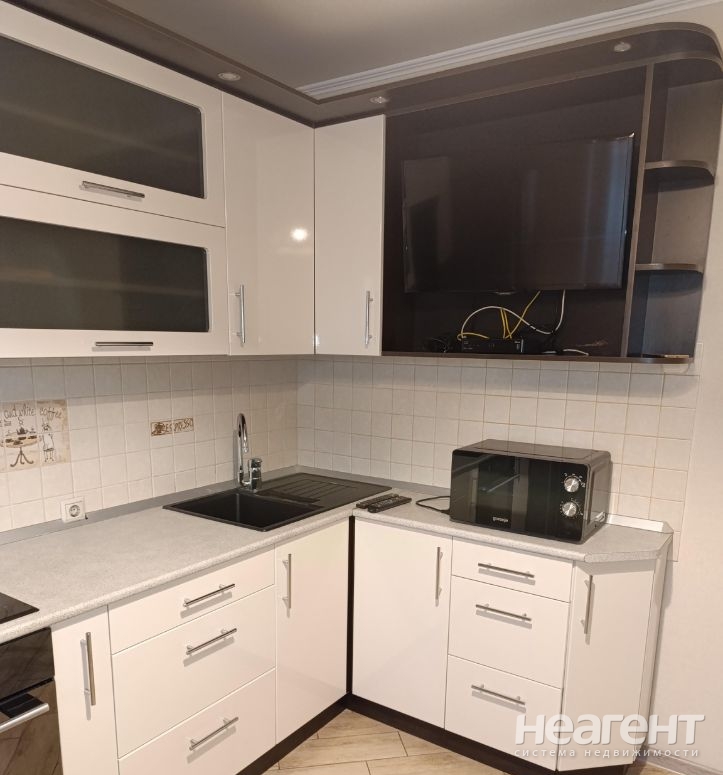 Сдается 1-комнатная квартира, 38 м²