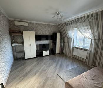 Продается 1-комнатная квартира, 38 м²