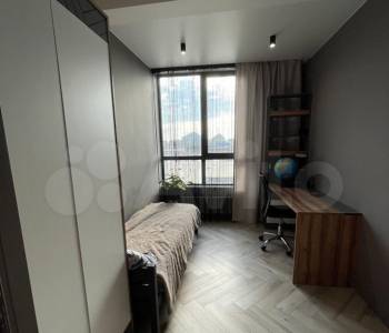 Продается 1-комнатная квартира, 65 м²