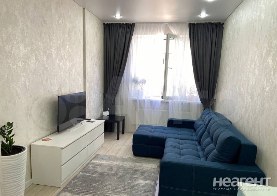 Продается 1-комнатная квартира, 32 м²