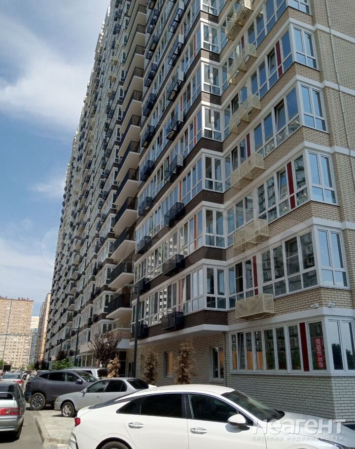 Продается 1-комнатная квартира, 32 м²