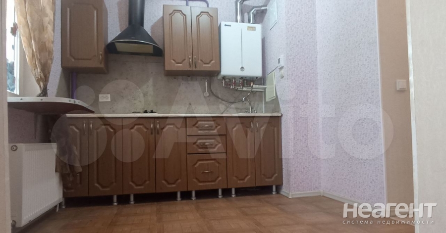 Продается 1-комнатная квартира, 30,4 м²