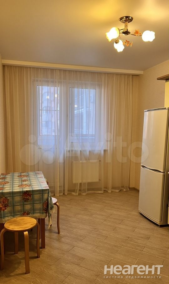 Продается 1-комнатная квартира, 44,3 м²