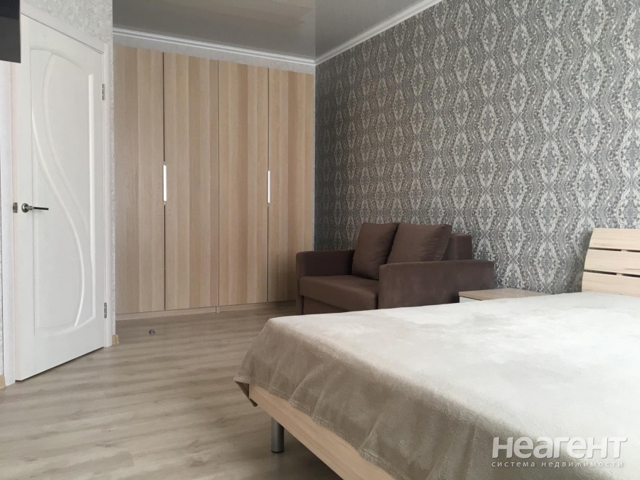 Сдается 1-комнатная квартира, 40 м²