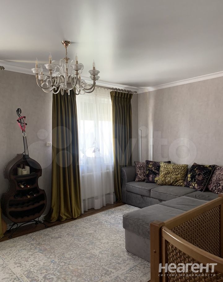 Продается Многокомнатная квартира, 115 м²