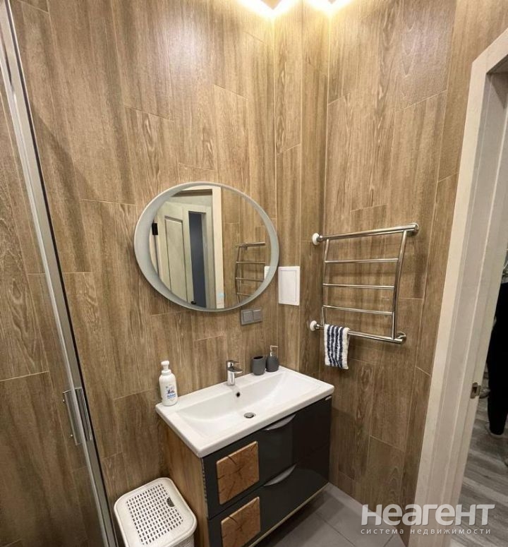 Продается 1-комнатная квартира, 32 м²