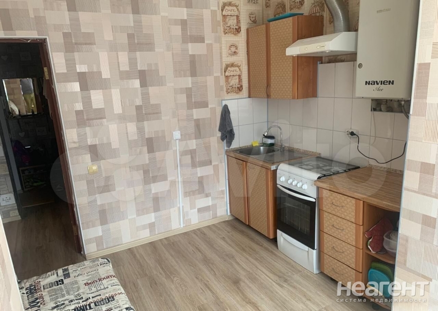 Продается 1-комнатная квартира, 40,5 м²