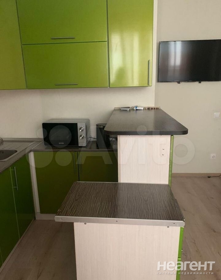 Продается 1-комнатная квартира, 43,5 м²